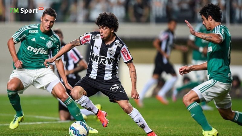 Các đội bóng trình diễn lối chơi đẹp, cống hiến Các đội bóng trình diễn lối chơi đẹp, cống hiến