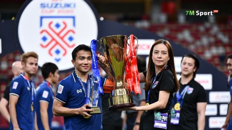 Thái Lan - Nhà vô địch AFF Suzuki Cup kỳ đầu tiên tổ chức Thái Lan - Nhà vô địch AFF Suzuki Cup kỳ đầu tiên tổ chức
